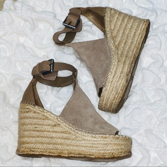 {Marc Fisher} Espadrille Wedges - Picture 2 of 9